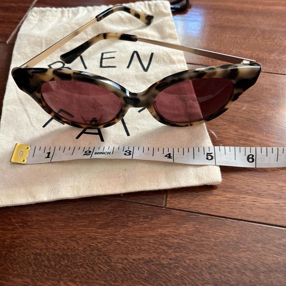 Madewell Tortoise Shell Cat-Eye Sunglasses - Picture 3 of 4
